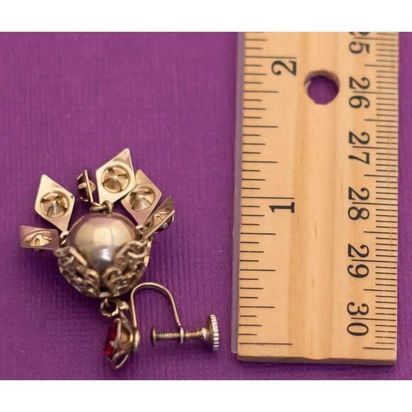 Vintage Victorian Red Gemstone Gold Tone Screwback Earrings - Q18 - Picture 3 of 3